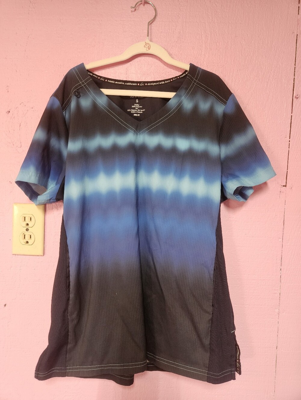 Women’s Koi Tie-Dye V-Neck Scrub Top
